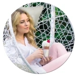 Fotel ogrodowy wiszący Brava biały + szare poduszki Sofotel